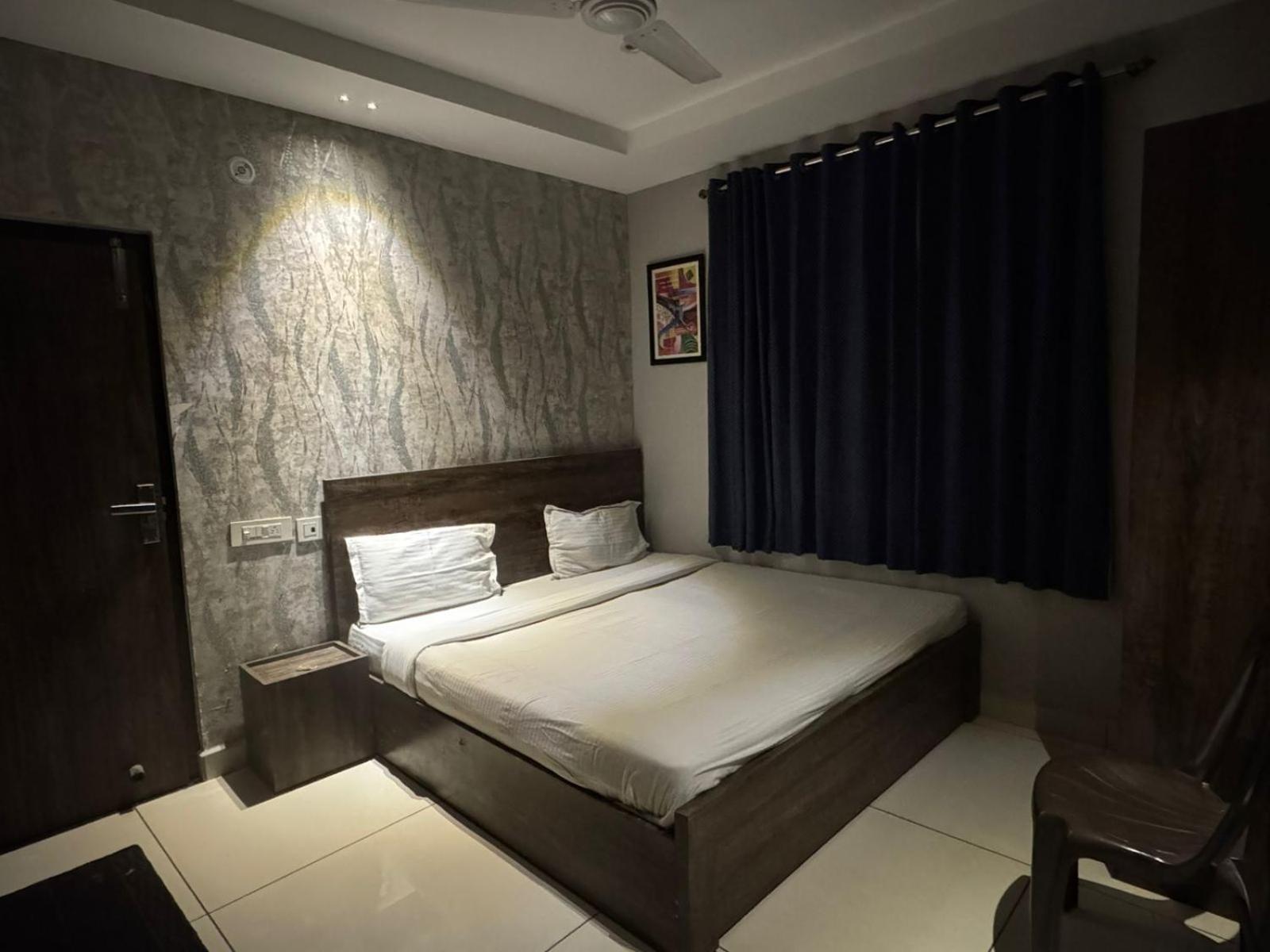 Hotel Pearl Inn Rudrapur المظهر الخارجي الصورة