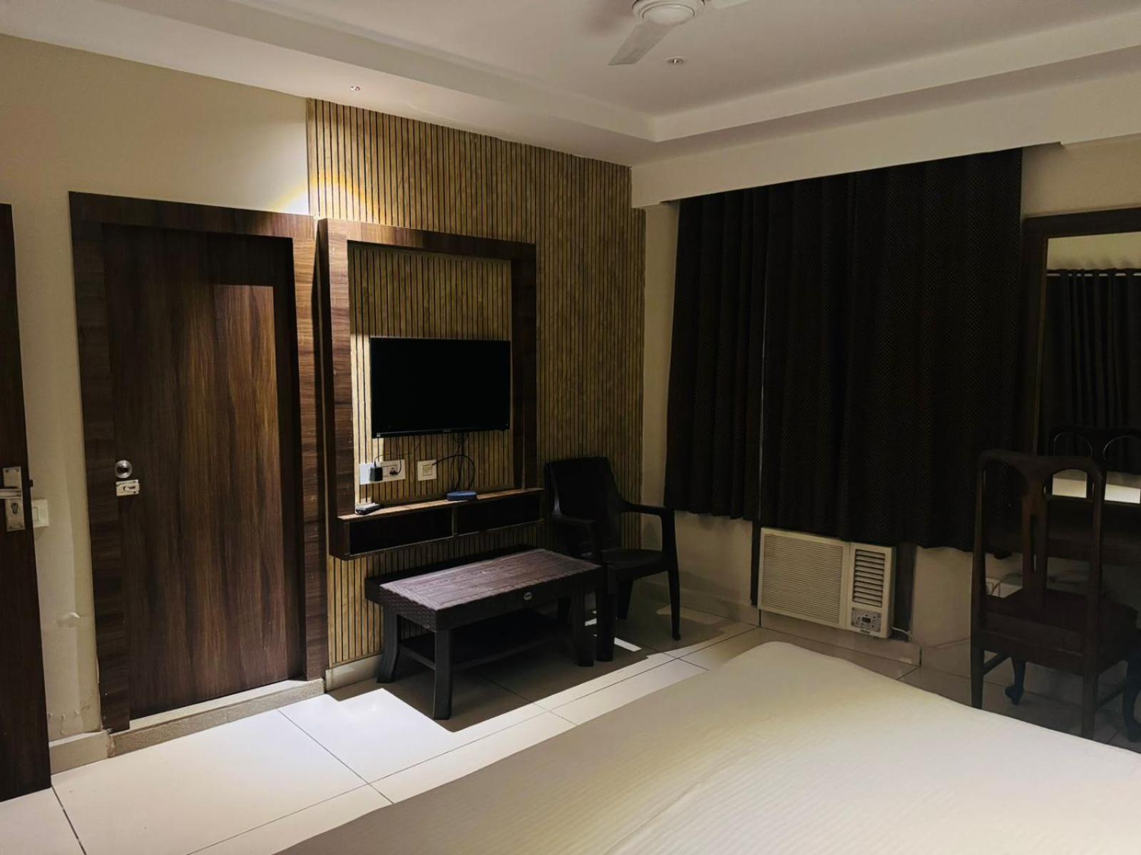 Hotel Pearl Inn Rudrapur المظهر الخارجي الصورة